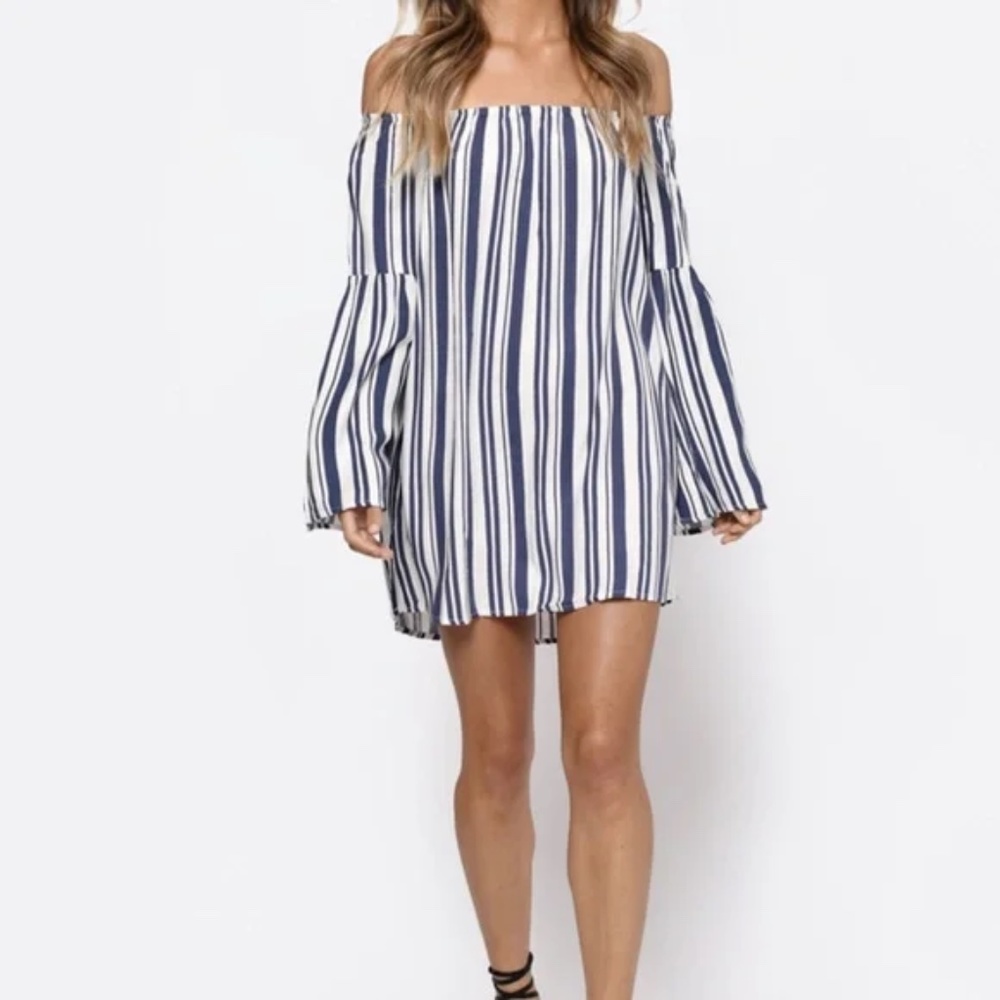 Tobi Blue and White Striped Off Shoulder Shift Dress Size M